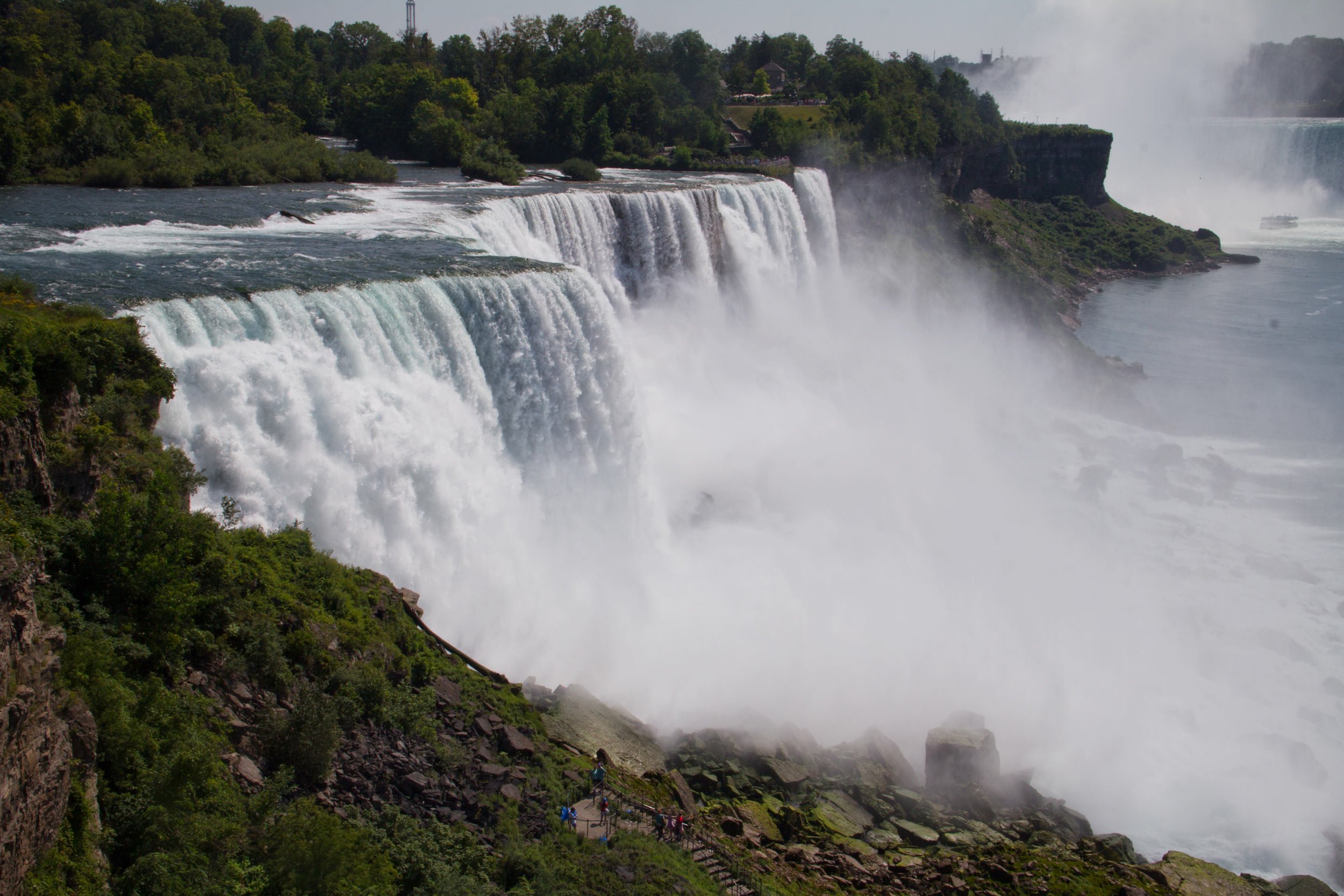 Niagara-falls-observation-tower-american-falls