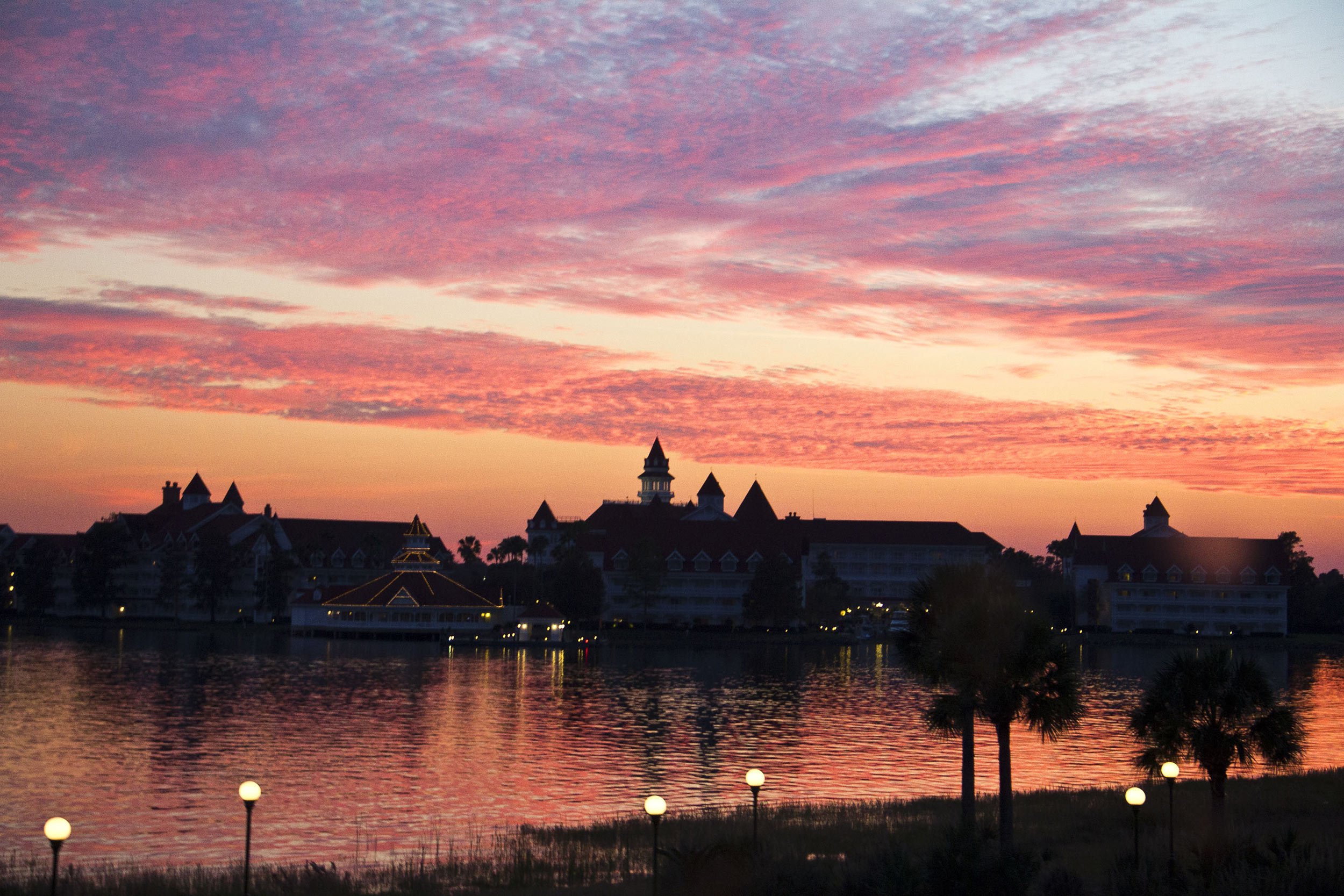 sunset-behind-disneys-grand-floridian-resort