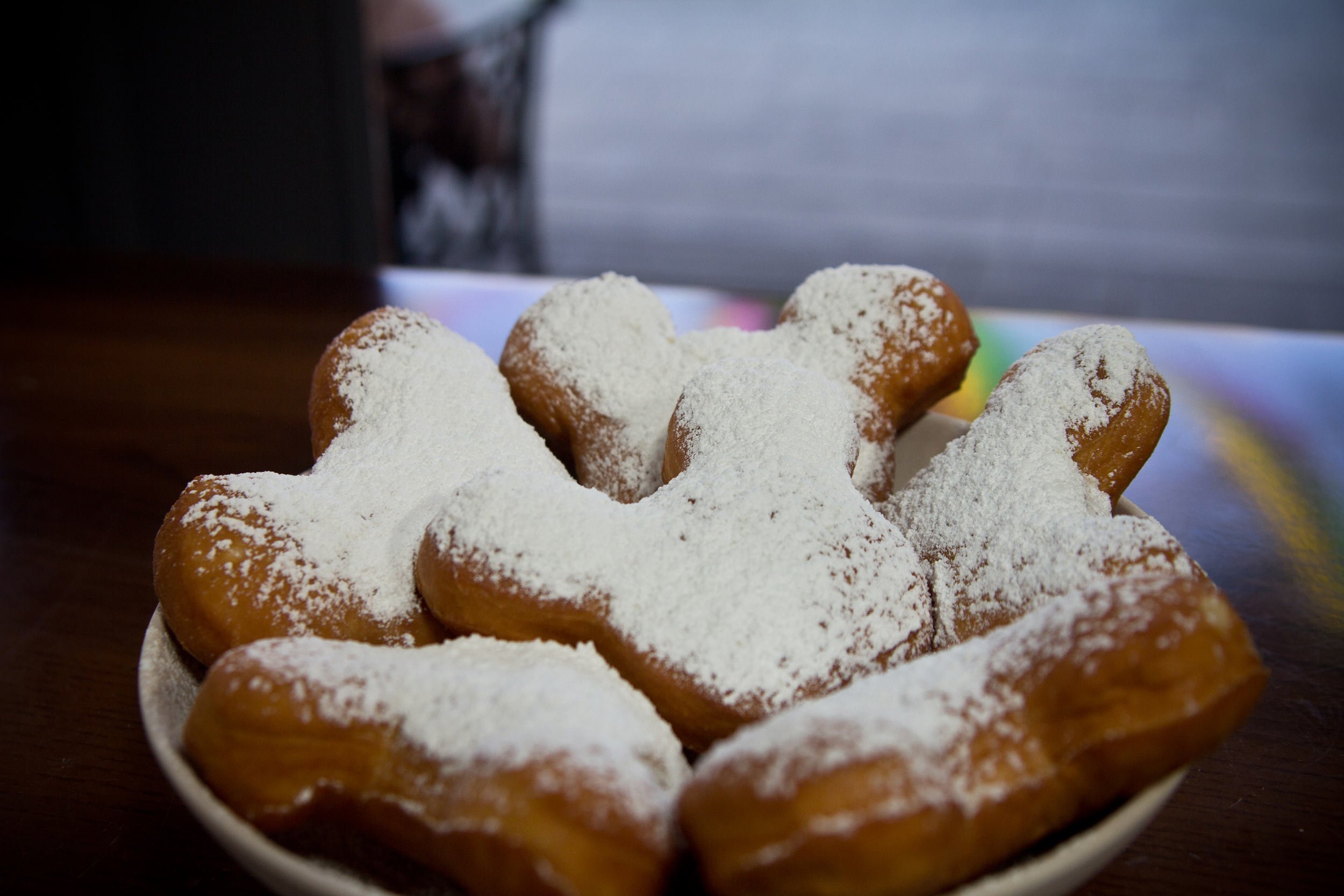 mickey-shaped-beignets-at-port-orleans-french-quarter