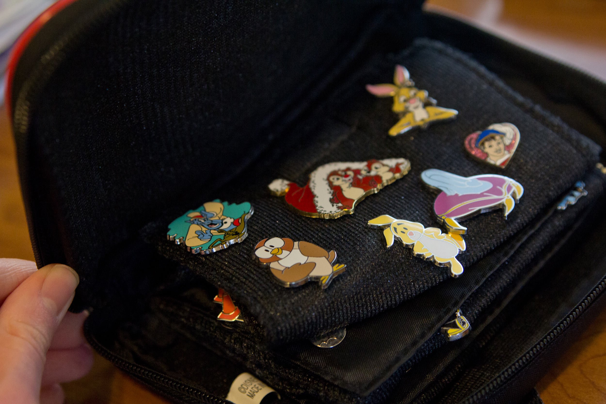 disney-pins-for-trading