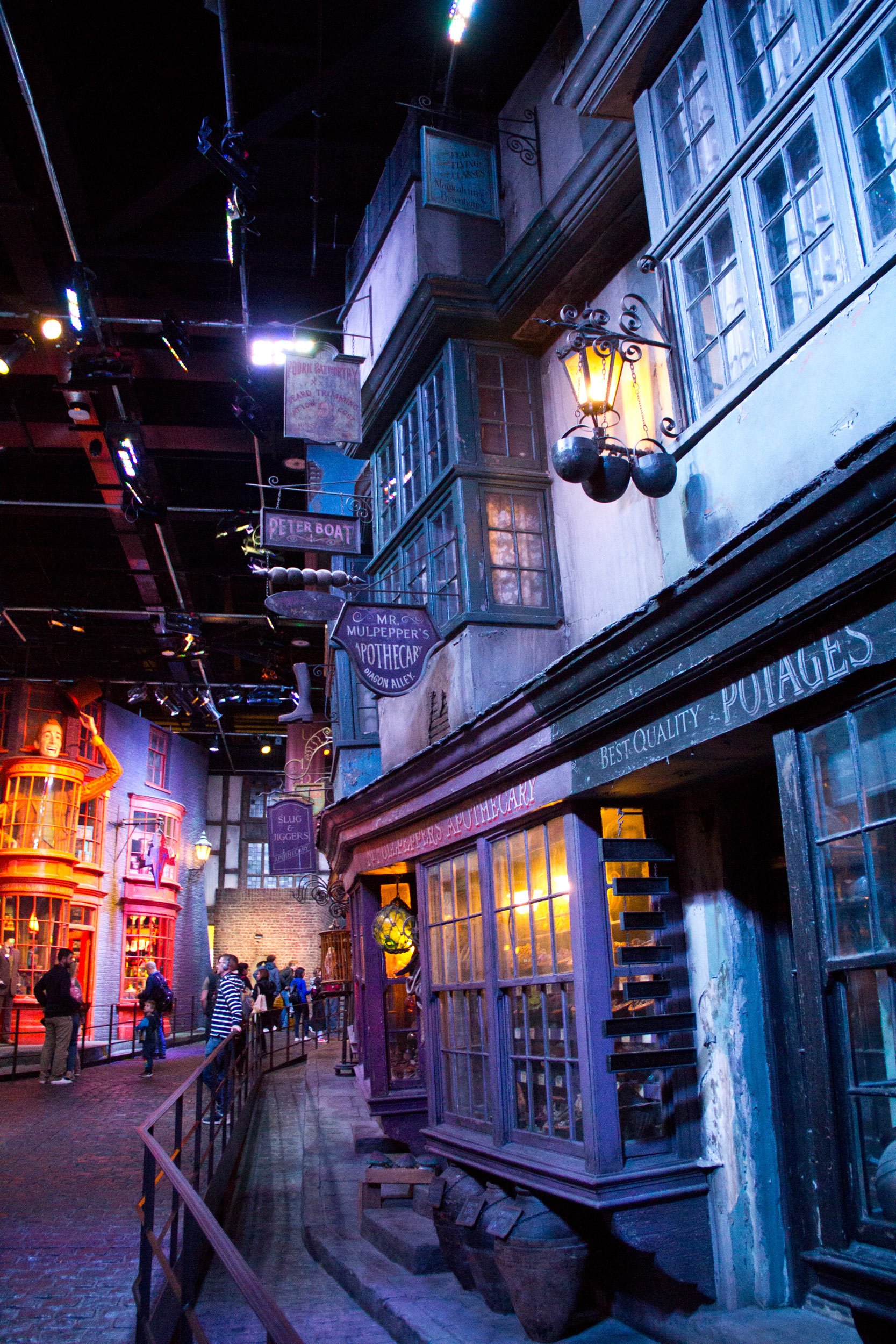 set-of-diagon-alley-harry-potter-studio-tour