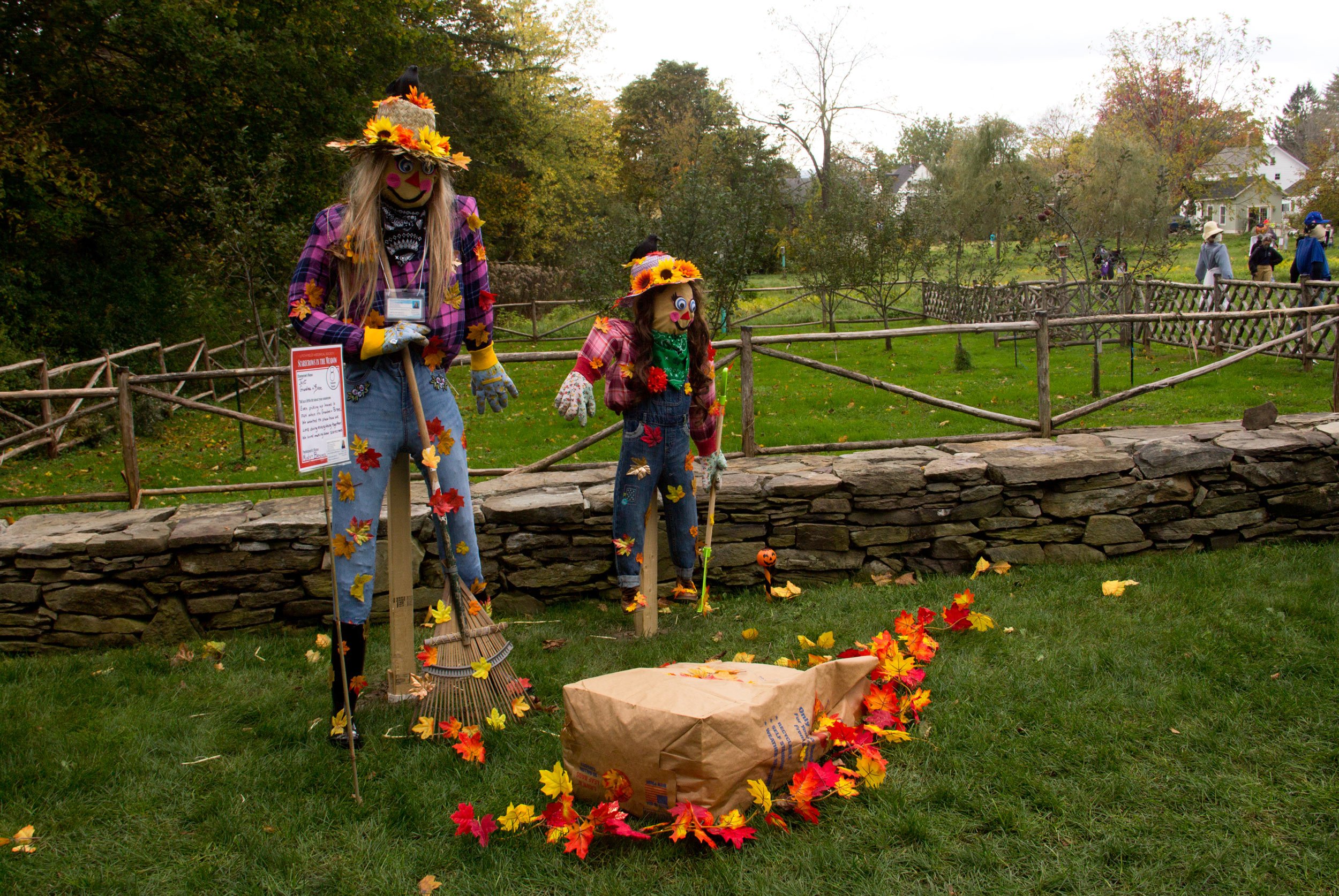 litchfield-ct-scarecrow-festival-fall