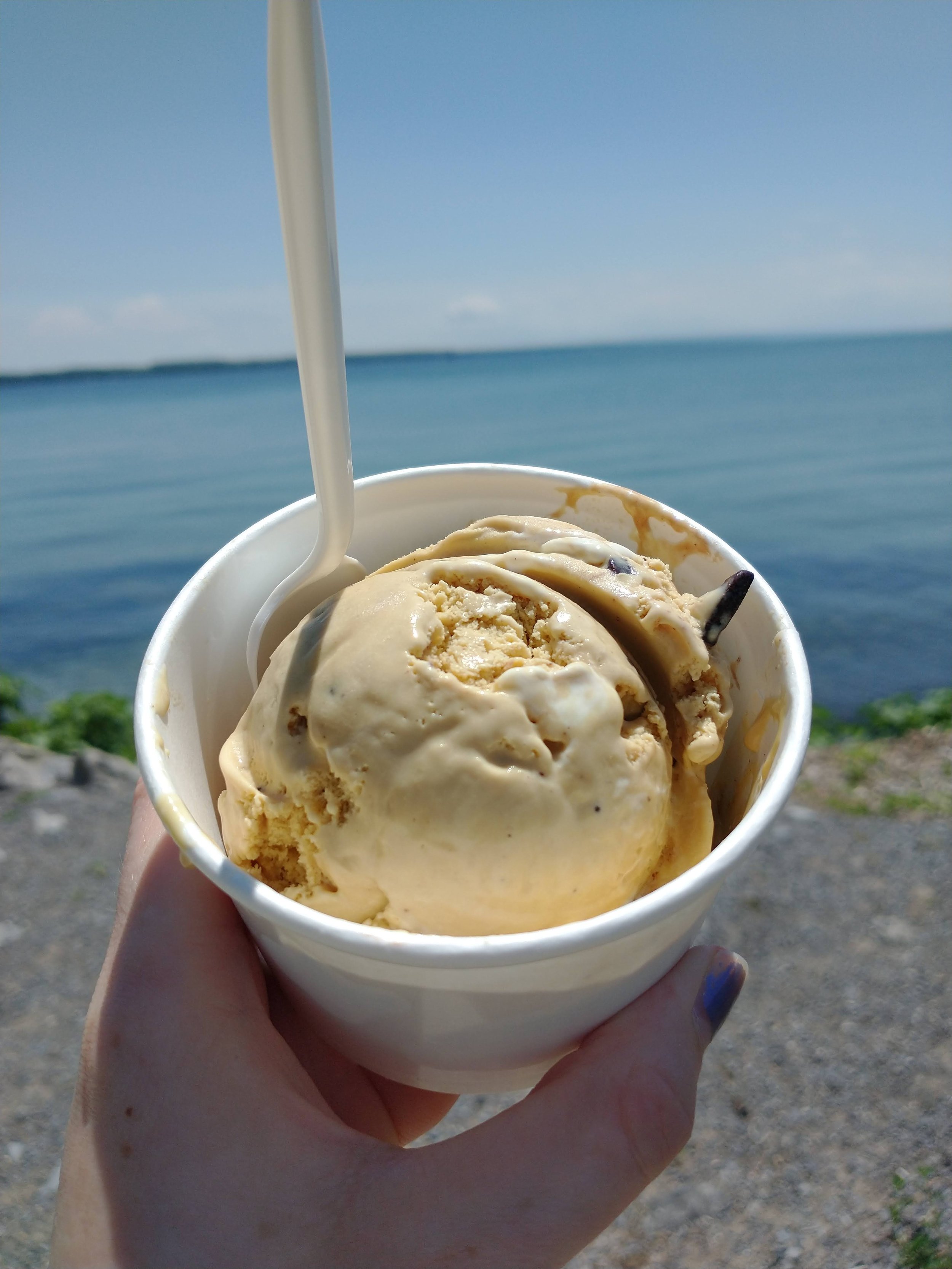 ice-cream-in-the-finger-lakes-geneva-ny