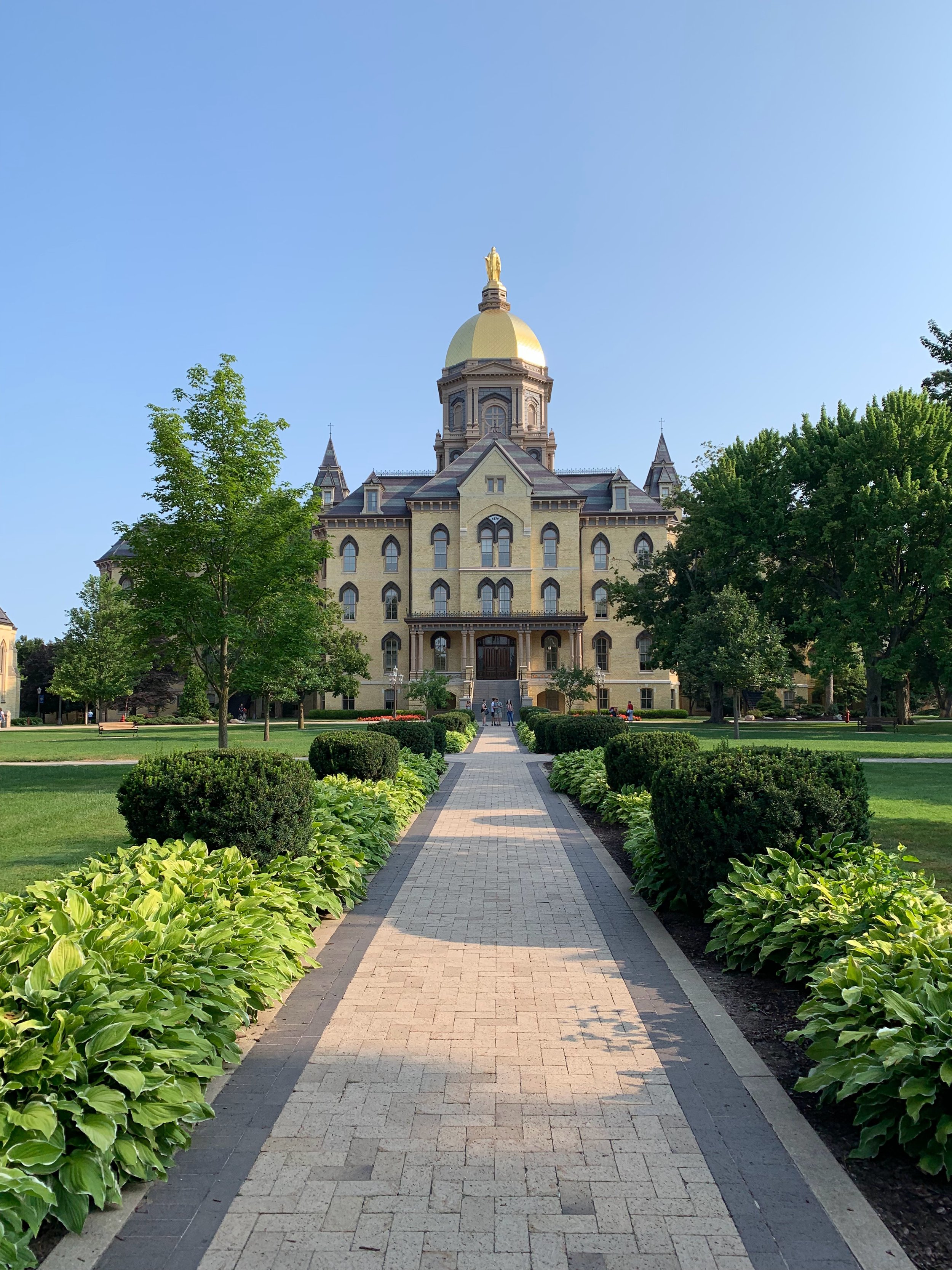 golden-dome-building-university-of-notre-dame-things-to-do-in-indiana