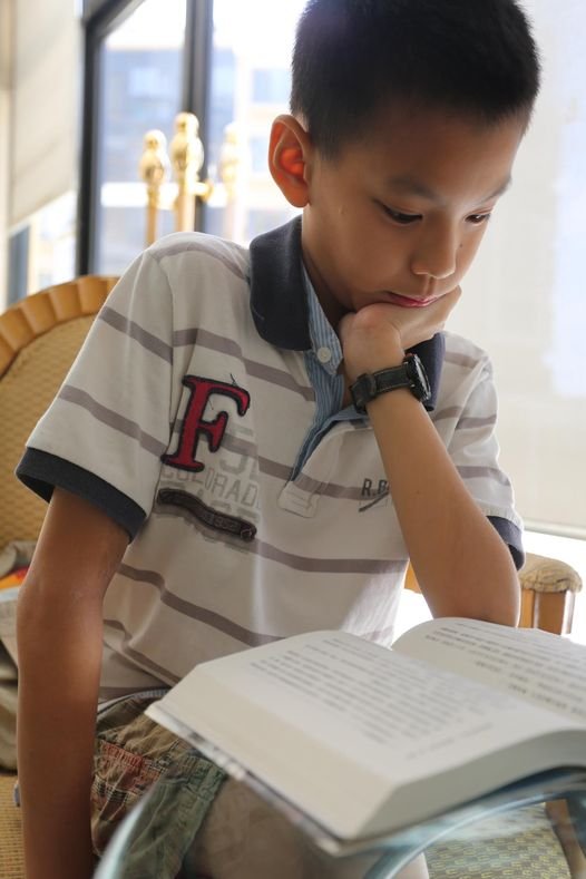 如何只靠父母，就能讓孩子聽英文像聽國語一樣輕鬆？