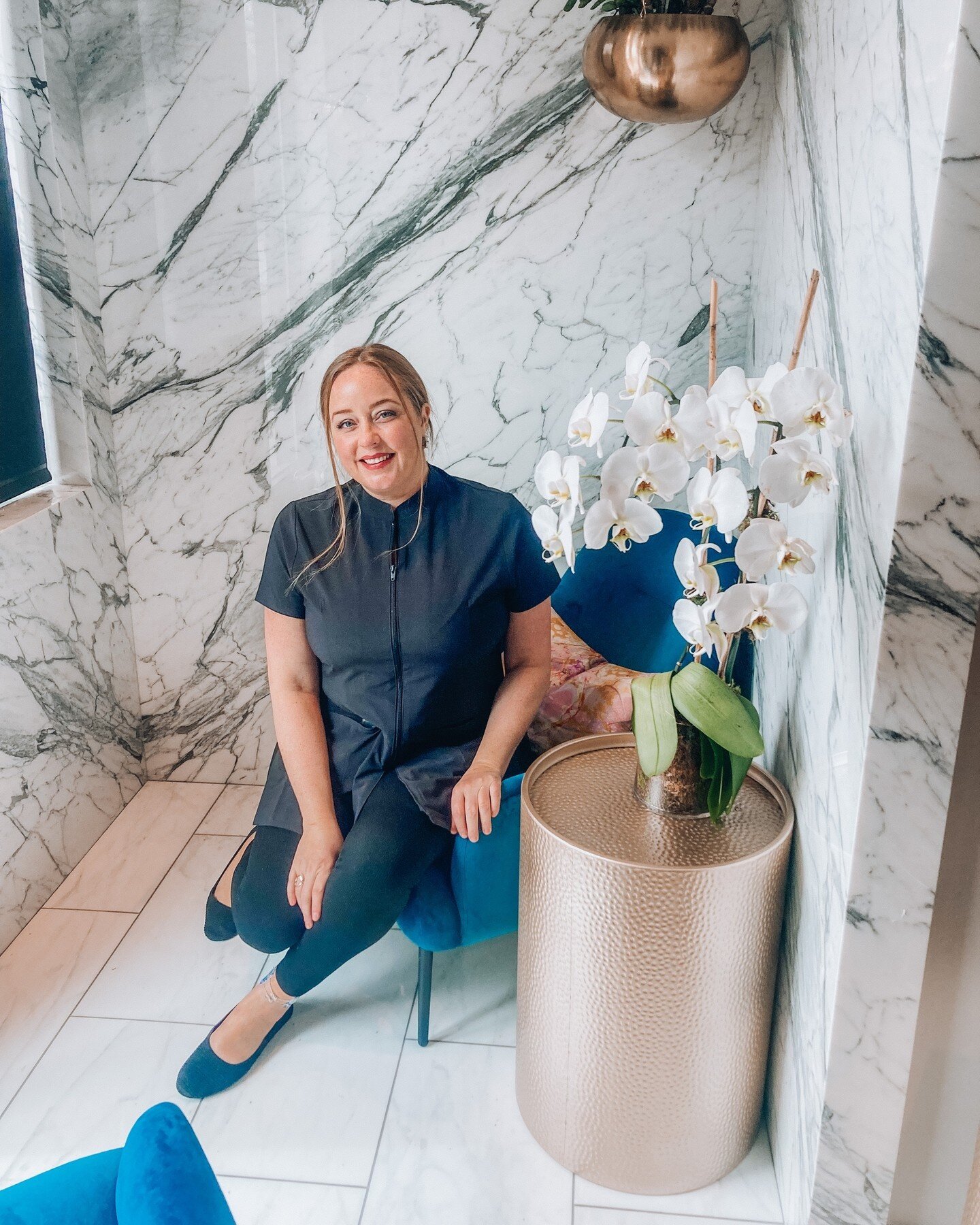 Please join us in welcoming Paris Seekatz Hayner, Licensed Aesthetician!⁣⁠
⁣⁠
Paris recently joined NeuroSpa Aspen, bringing almost two decades of experience and training in makeup, skincare, and her specialty, lash extensions. ⁠
⁠
She provides clien