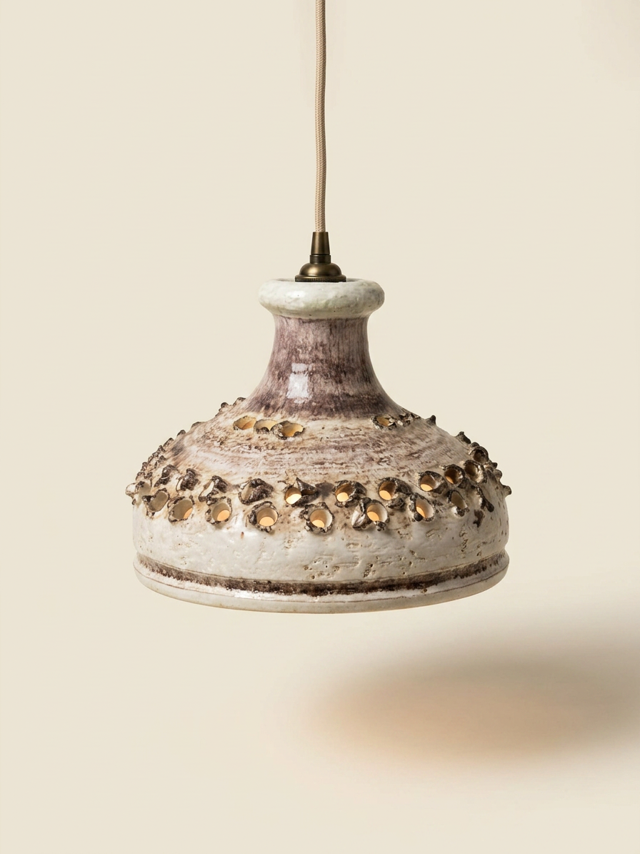 suspension-brutaliste-ceramique-france-1960-1970-1.png