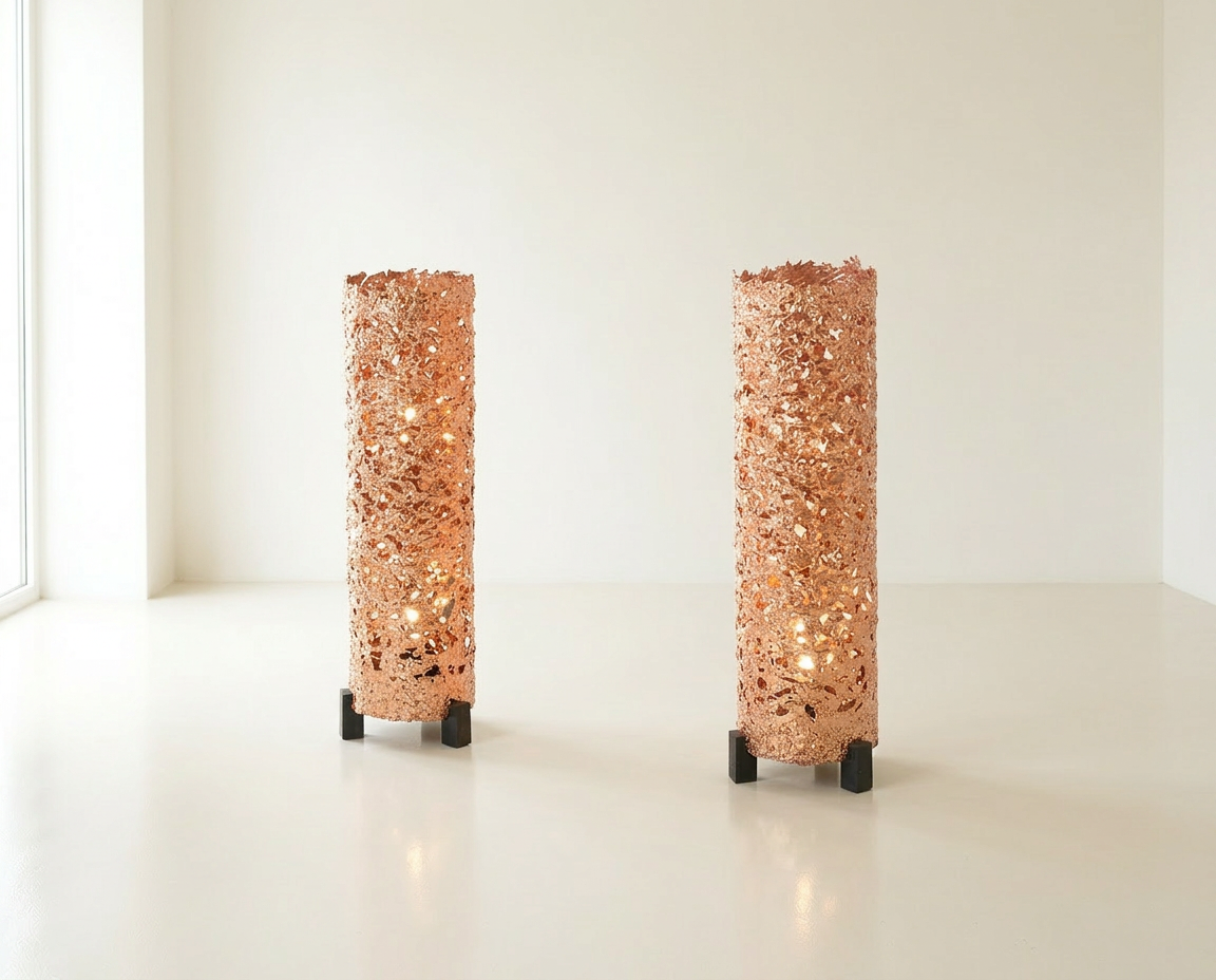 Ensemble de Lampes de Table Brutalistes en Cuivre "Moonlight" années 1960. (Devis de transport sur demande.) À récupérer gratuitement en galerie à Lisbonne.