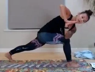 Hatha Flow with Christie 22.8.20