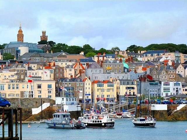 Go: Self-Guided Tour of The Isle of Guernsey
