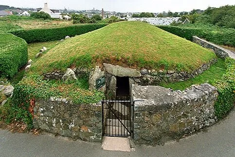 Dehus Dolmen