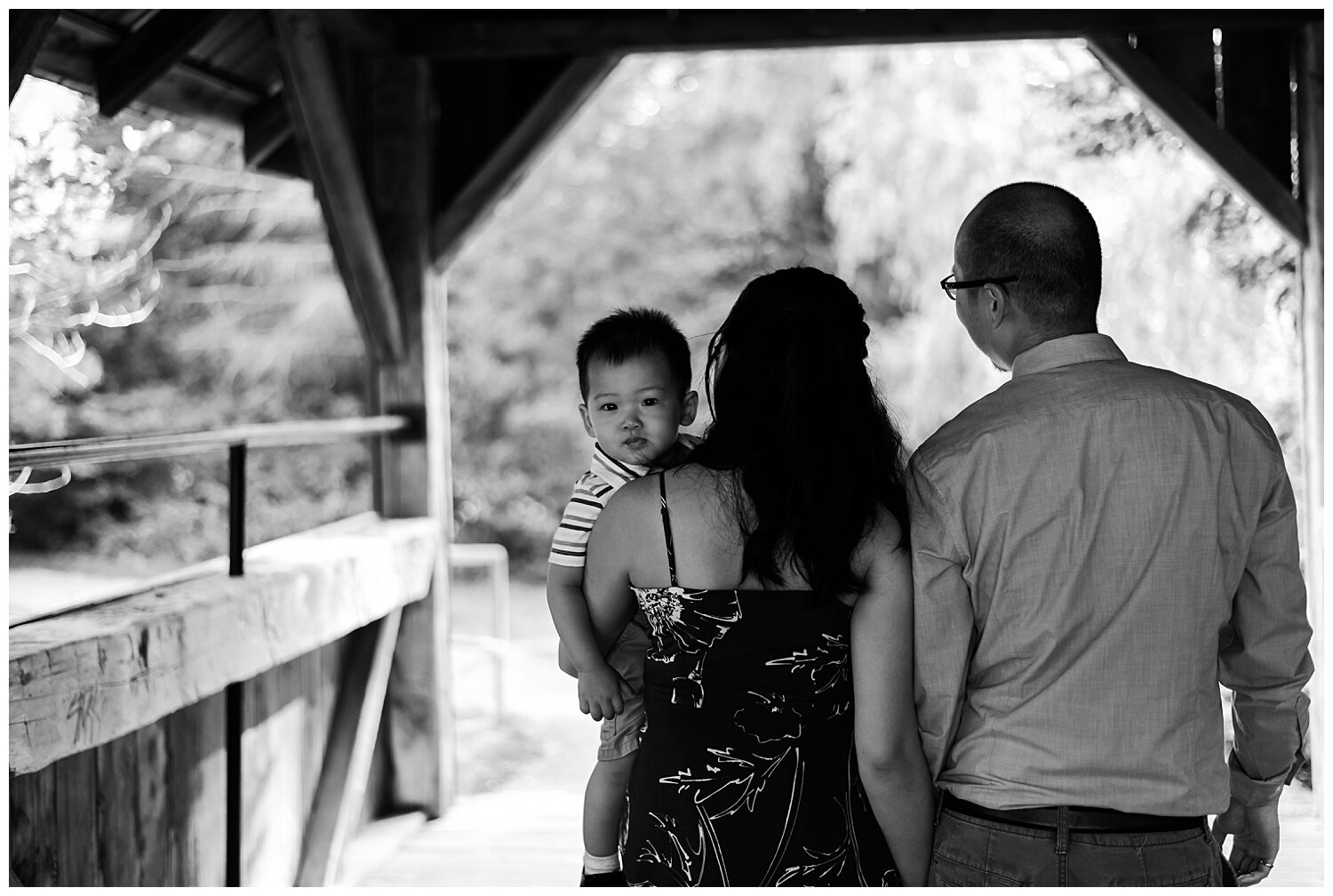 Toronto and Durham Family Lifestyle Photography | Byron and Nicole's Family lifestyle session at Cullen Gardens in Whitby_0002.jpg