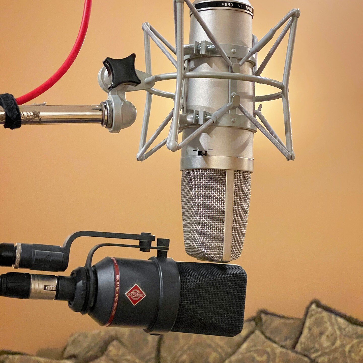 Here&rsquo;s an example of the Mid-Side stereo mic technique. Start with a cardioid mic pointed center, aligned with a bi-directional mic pointed to the sides. Pan the cardioid center, pan the bi-directional to the left, and pan a phase inverted copy