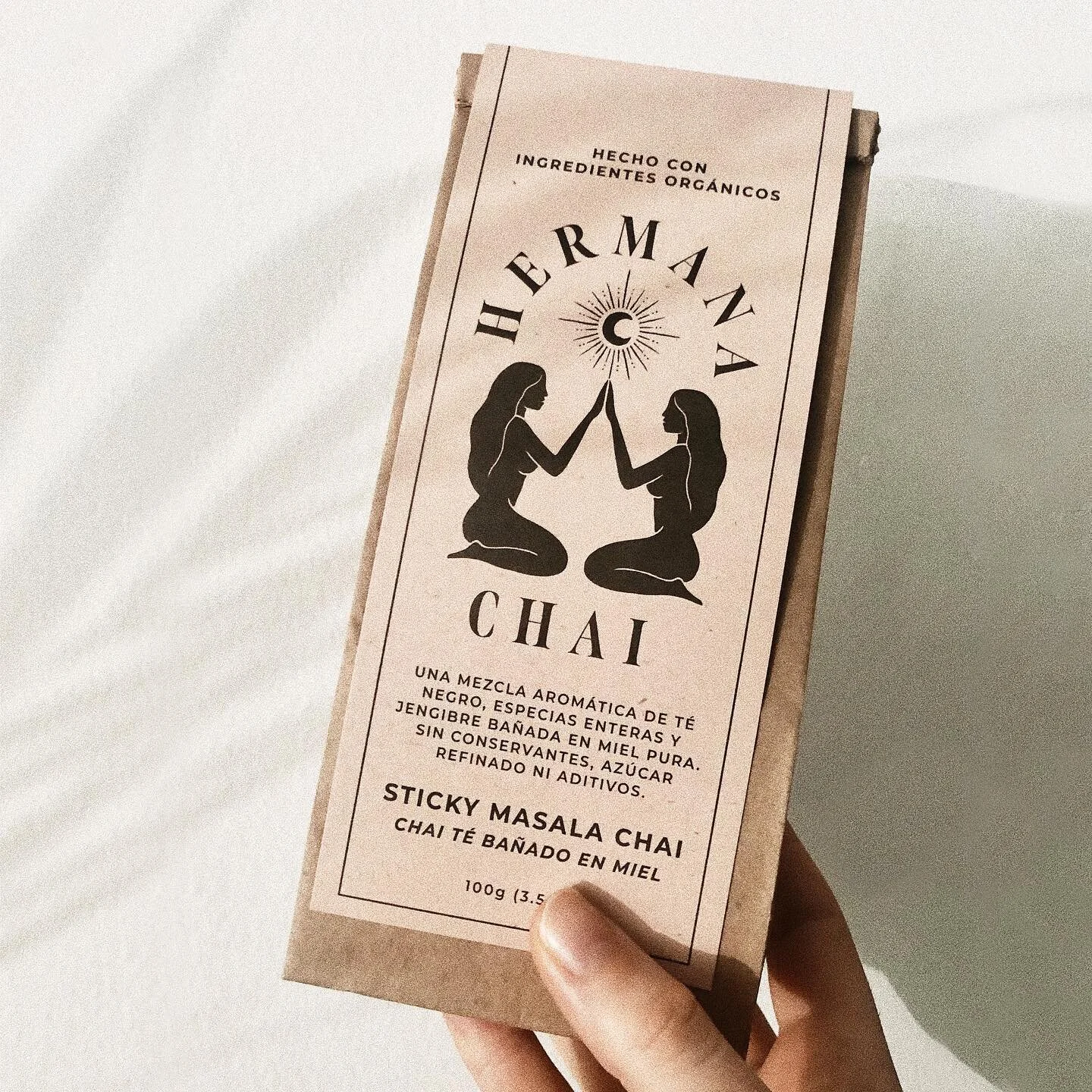 El mejor t&eacute; del mundo. El Masala Chai. Sigan mi bello proyecto @hermanachai 🥰

&lsquo;Her&rsquo; &mdash;ella (Ingl&eacute;s)
&lsquo;Mana&rsquo; &mdash;honor, carisma, poder espiritual (Maor&iacute;)

&mdash;&mdash;&mdash;

The best tea in the