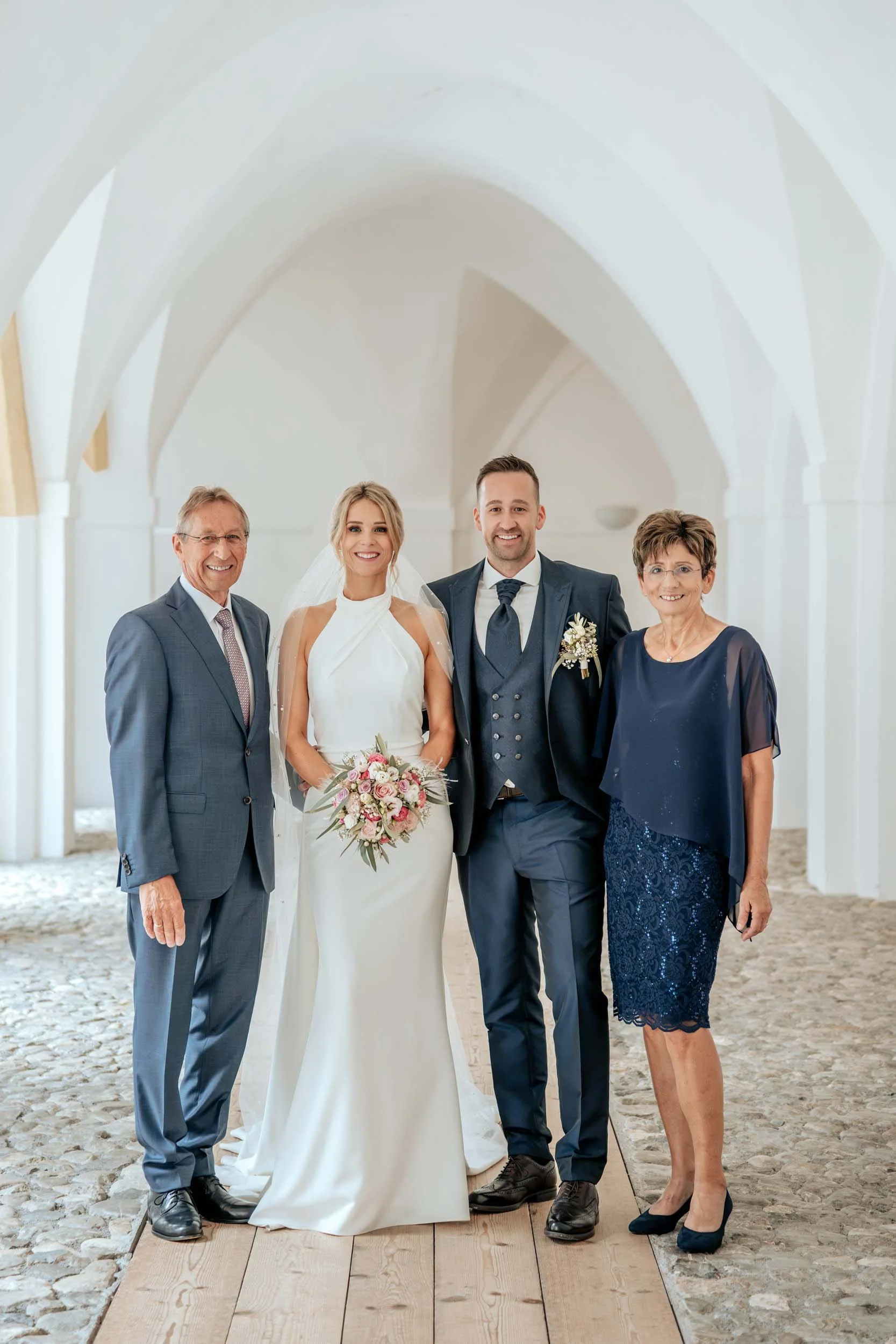 luxus-hochzeitsfotograf-see-80.jpg