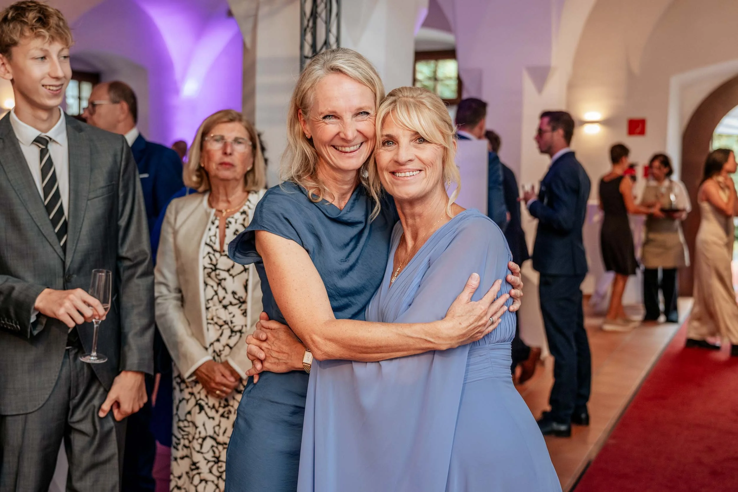 luxus-hochzeitsfotograf-see-127.jpg
