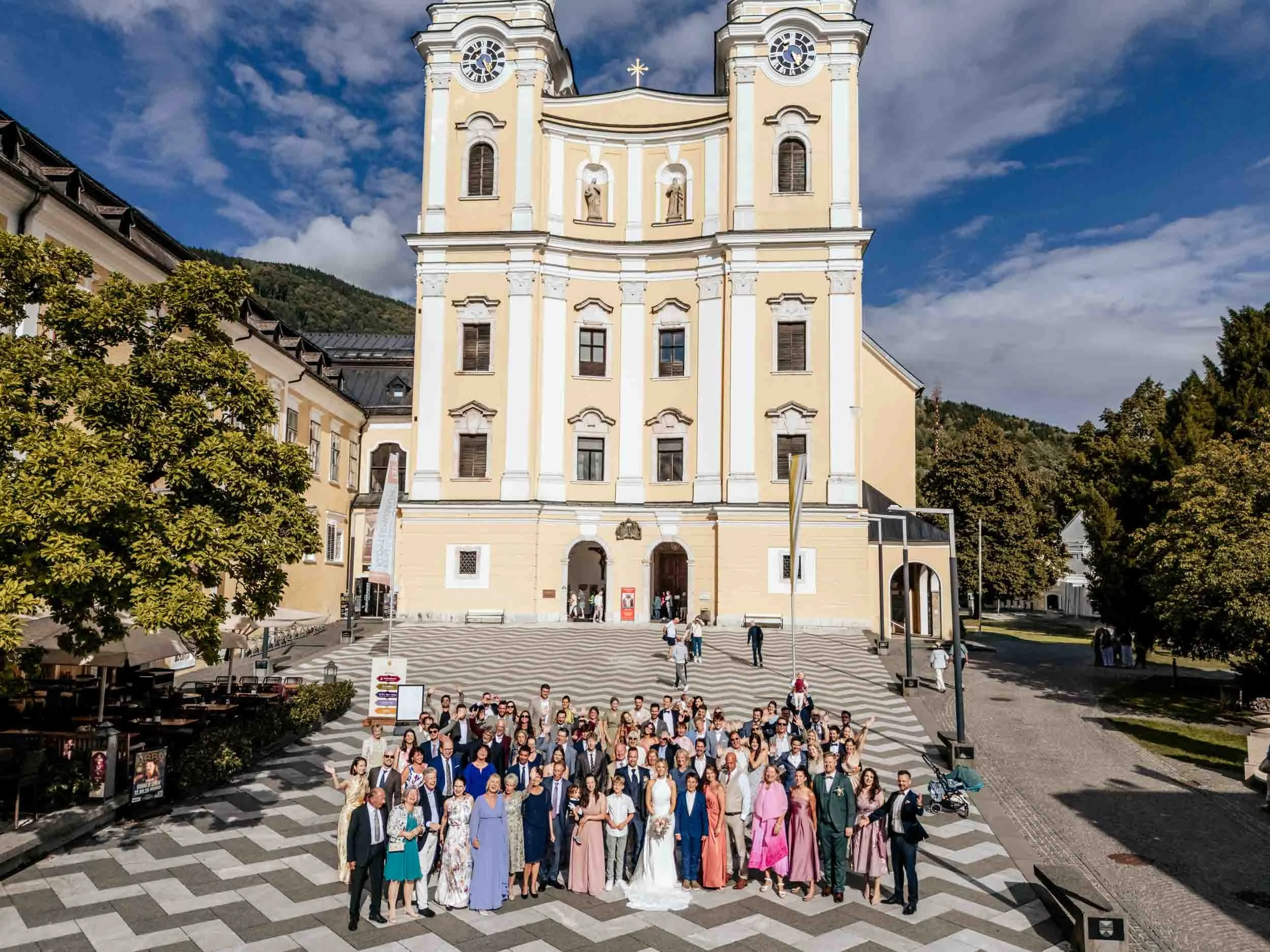 luxus-hochzeitsfotograf-see-166.jpg