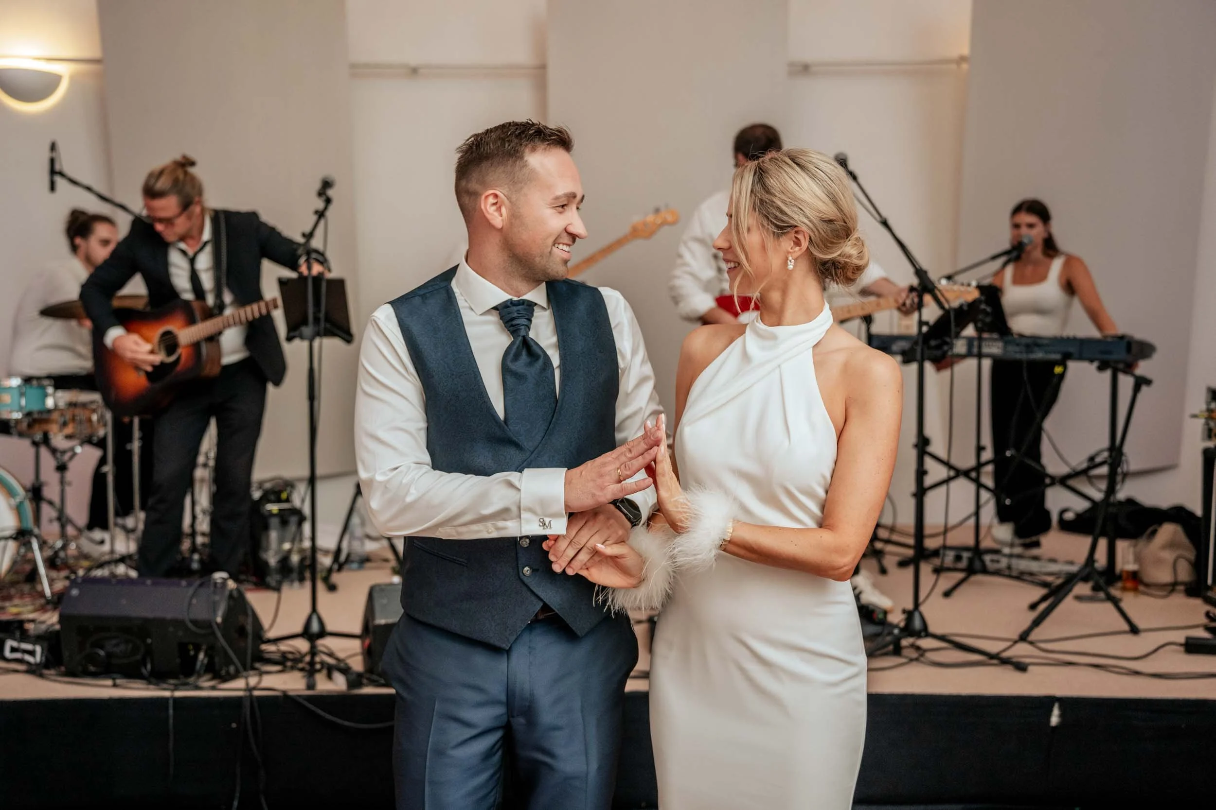 luxus-hochzeitsfotograf-see-239.jpg