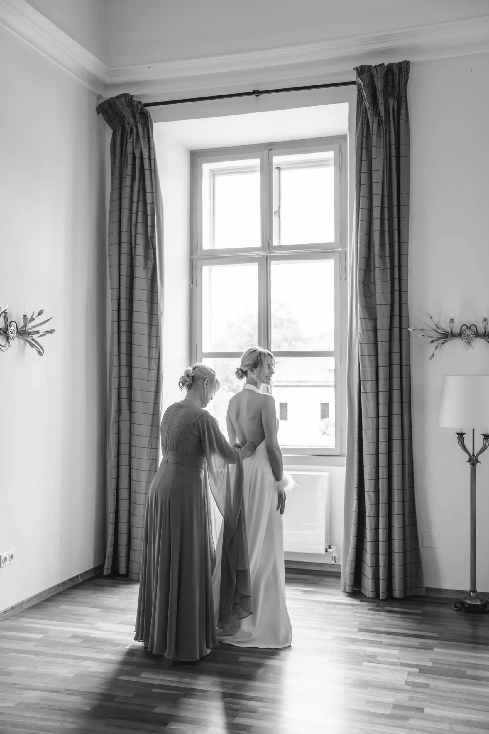luxus-hochzeitsfotograf-see-46.jpg