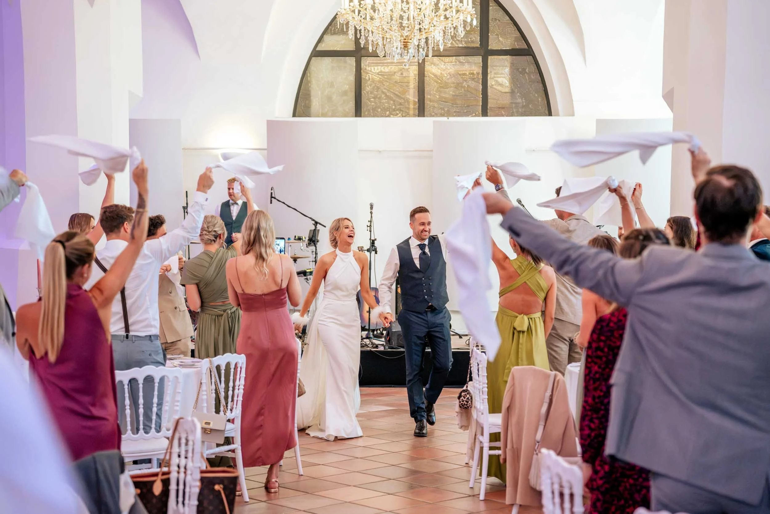 luxus-hochzeitsfotograf-see-199.jpg