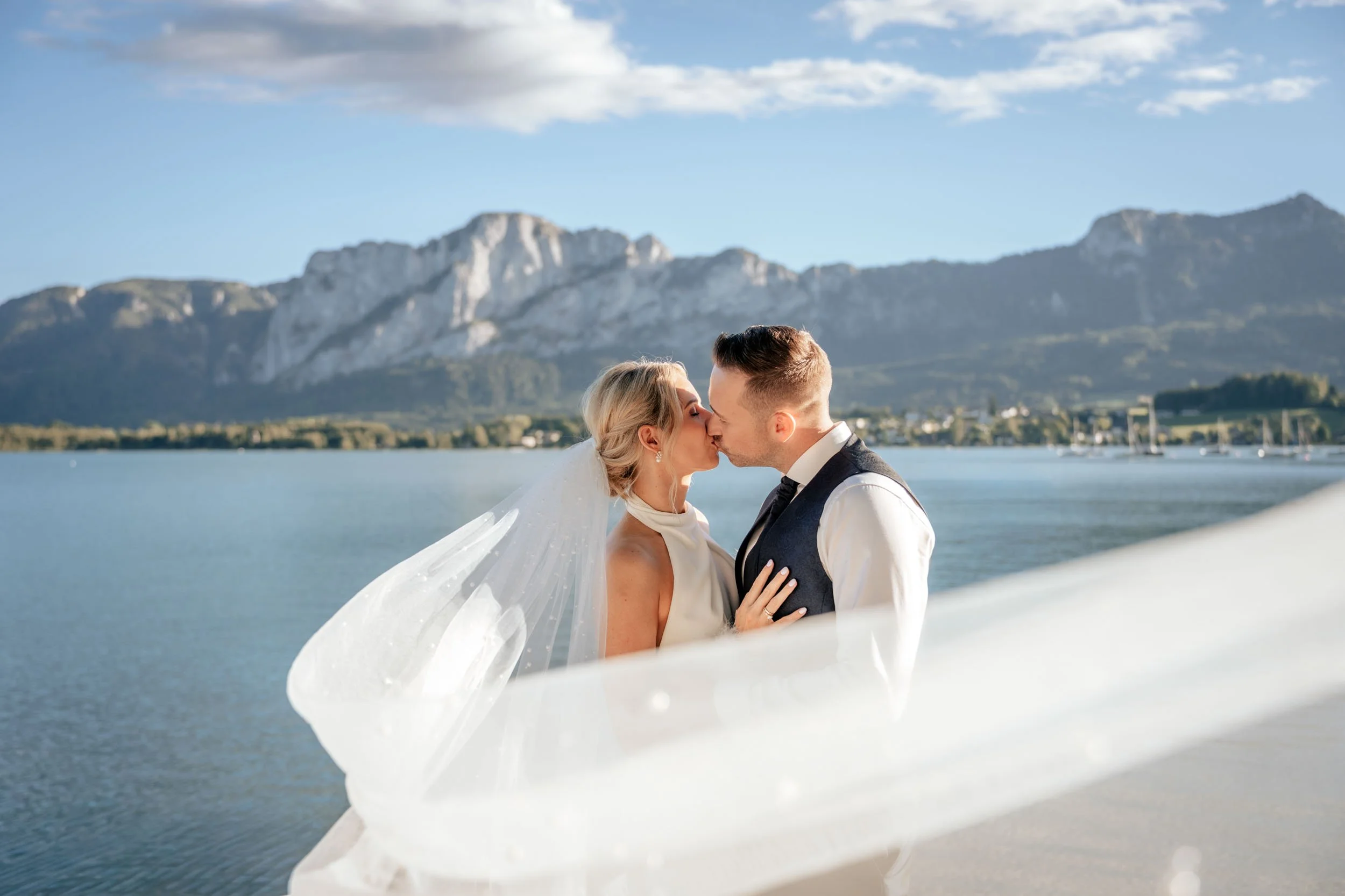 luxus-hochzeitsfotograf-see-195.jpg