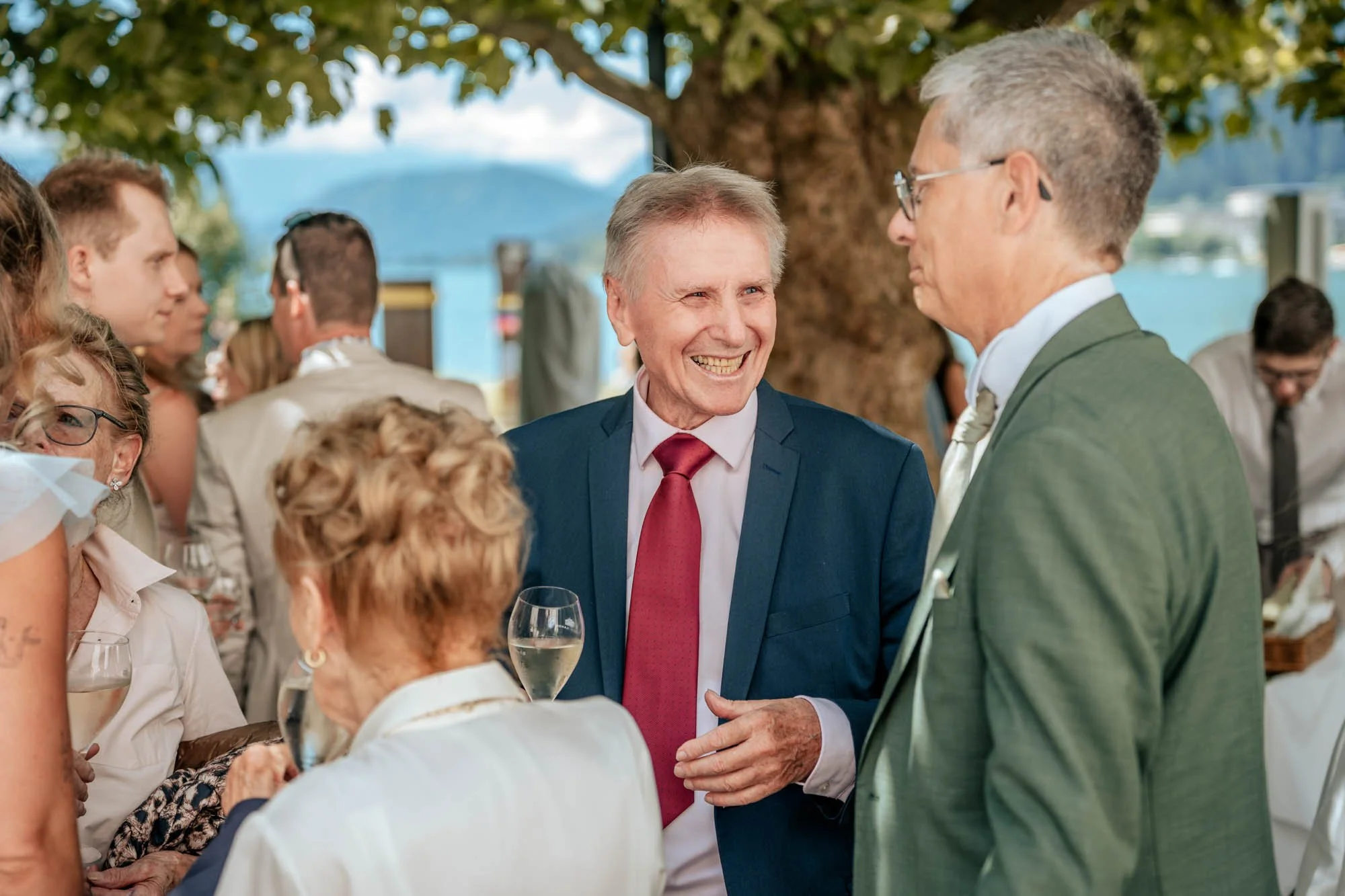 preiswerter-hochzeitsfotograf-see-174.jpg