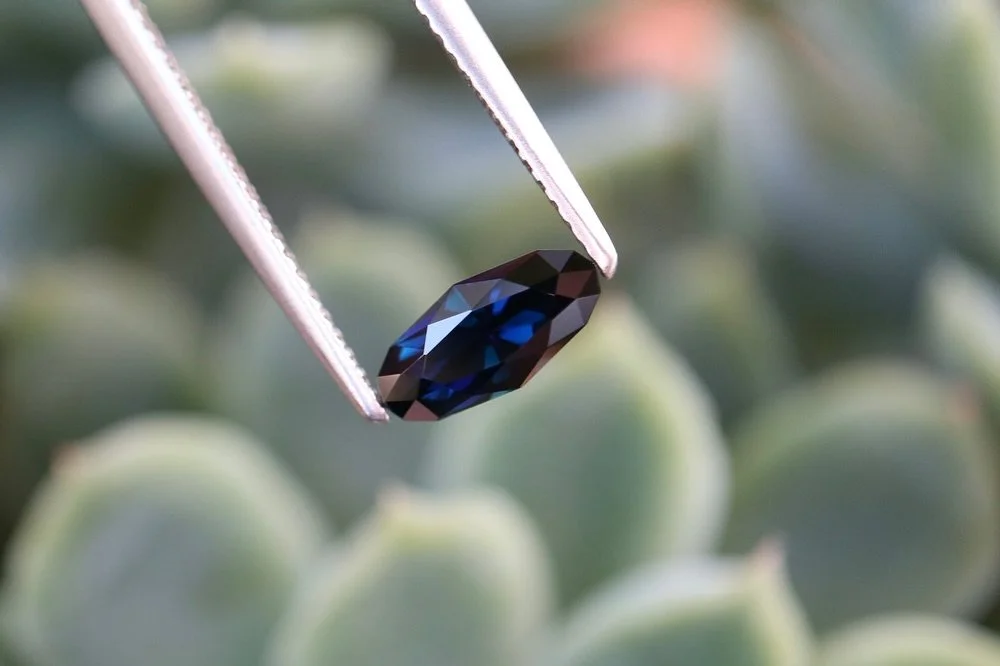 𝘼𝙐𝙎𝙏𝙍𝘼𝙇𝙄𝘼𝙉 𝙎𝘼𝙋𝙋𝙃𝙄𝙍𝙀 𝘽𝙇𝙐𝙀
𝙒𝙚𝙞𝙜𝙝𝙩: 0.94 carat
𝙎𝙝𝙖𝙥𝙚: Oval Cut
𝙎𝙞𝙯𝙚: 9.05 x 4.4mm
𝙊𝙧𝙞𝙜𝙞𝙣: Central Queensland

*Unheated

This piece would be spectacular in an east-west setting! ✨

This piece is now available o