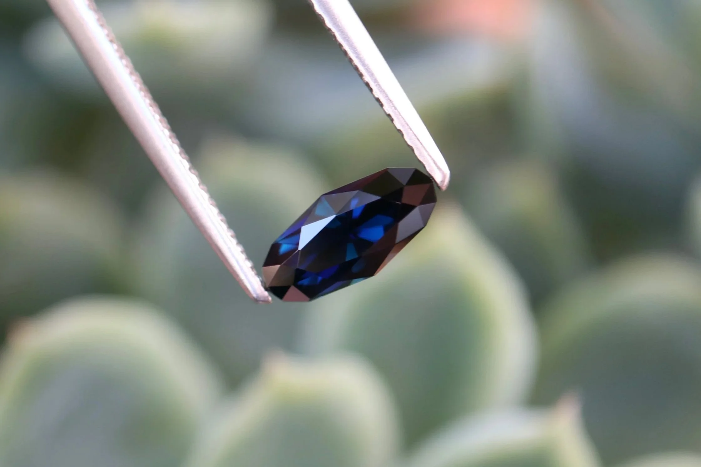 Australian Sapphire Blue - 0.94ct - Elongated Oval Cut - 9.05 x 4.4mm