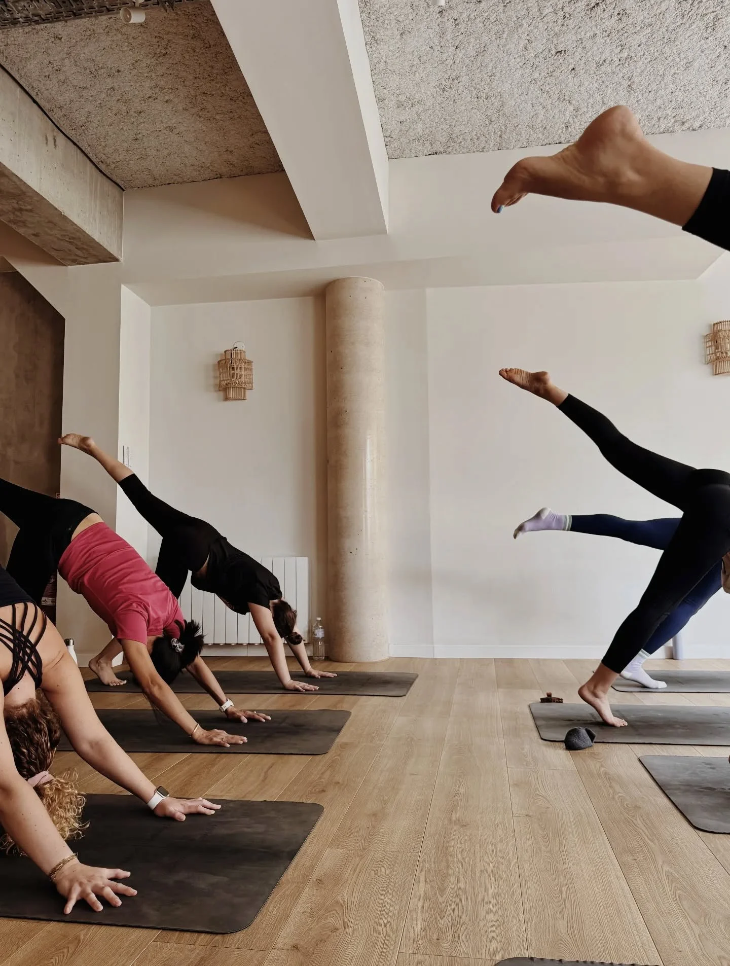 On garde le flow &agrave; Yoga Baiona 💫
Quand un enseignant est absent, notre &eacute;quipe de professeurs se mobilise pour assurer les remplacements pour que vous puissiez continuer &agrave; pratiquer chaque jour !

Cette semaine @fanny.souliez rem
