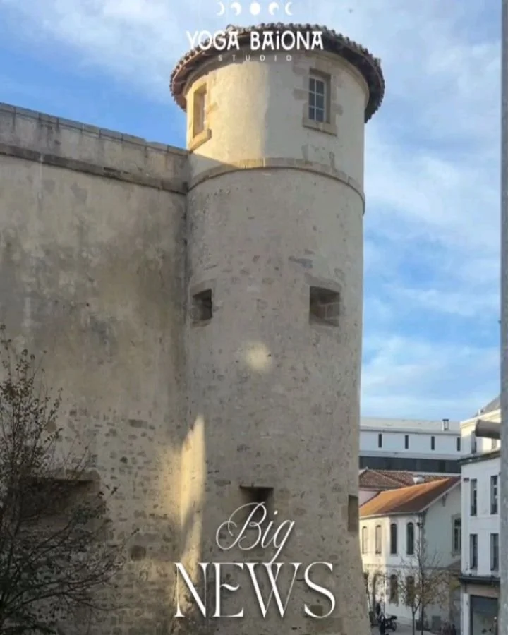 C&rsquo;est officiel, en 2026, on change de vue 🤩 ! 

Cela a &eacute;t&eacute; un sacr&eacute; challenge de trouver un nouveau lieu pour accueillir Yoga Baiona ! Depuis plus d'une ann&eacute;e nous sommes &agrave; la recherche de la perle : un lieu 