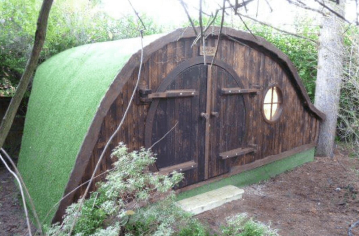 green-hobbit-house
