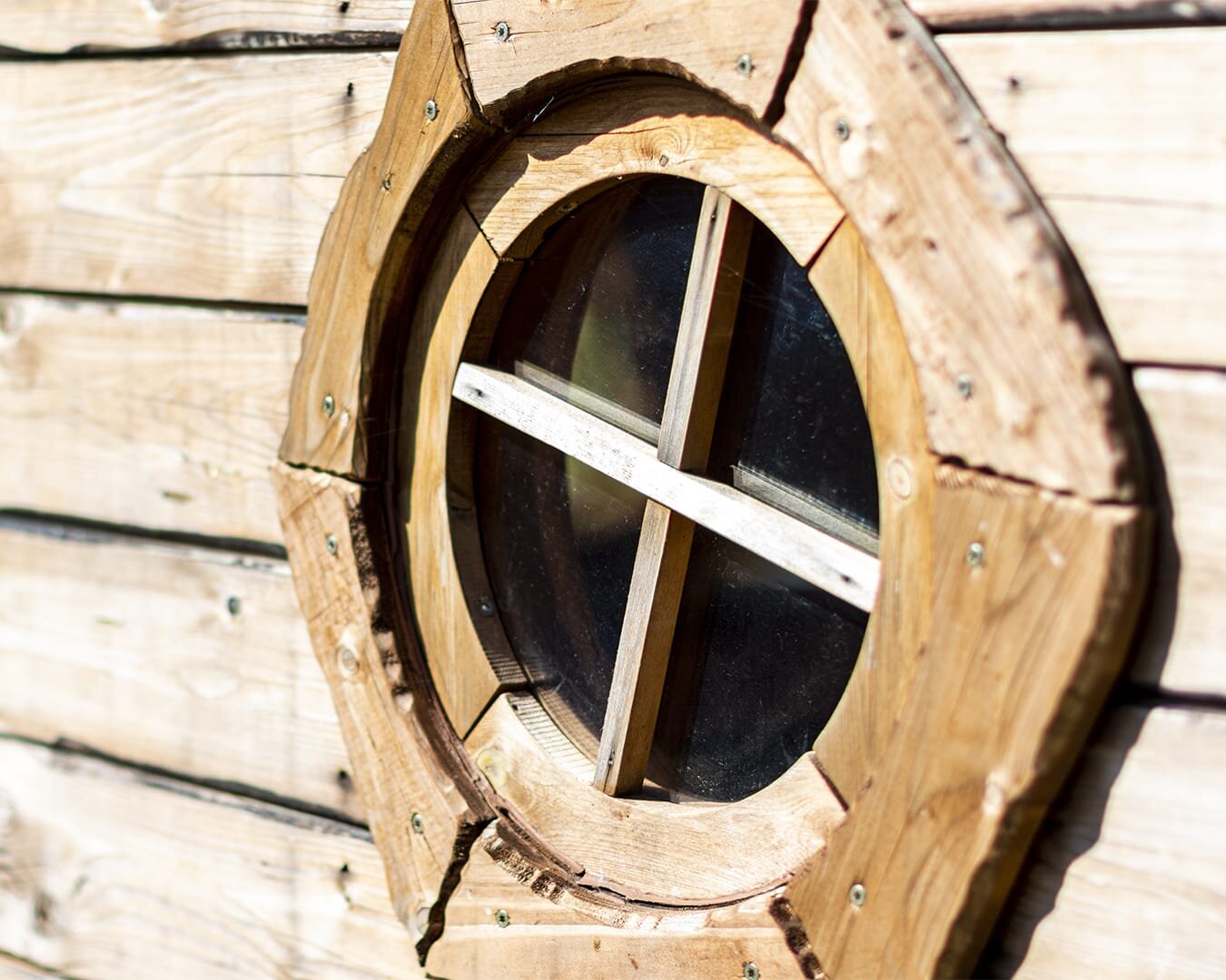 hobbit-house-window-close-up