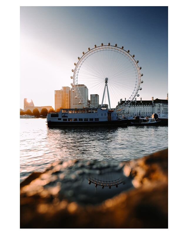 Now appreciate these early mornings enjoying the sunrise right in front the #LondonEye🎡 💥💫
And yeah the shots are absolutely blown out but who cares 🤷🏻&zwj;♂️ they  looks sick at least in my eyes 🤩
&bull;
&bull;
&bull;
&bull;
&bull;
&bull;
&bul