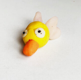 quacken_pegaduck_lookleft.jpg