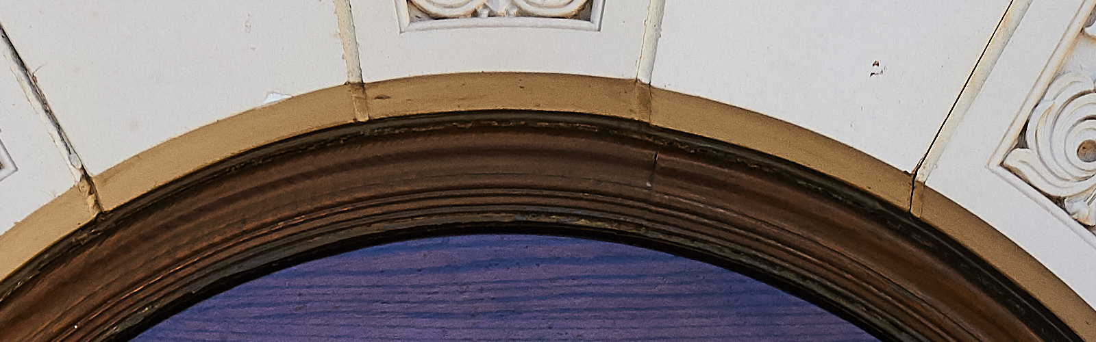 hero_door6.png
