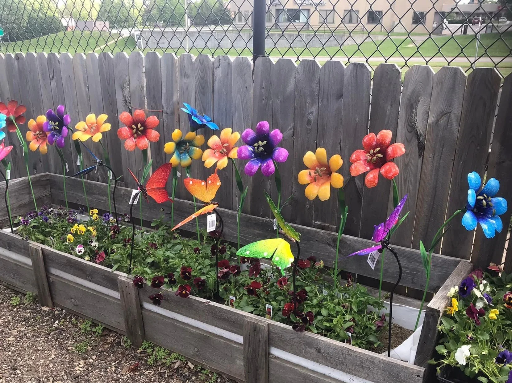 Fluegel's Lawn, Garden & Pet Supply