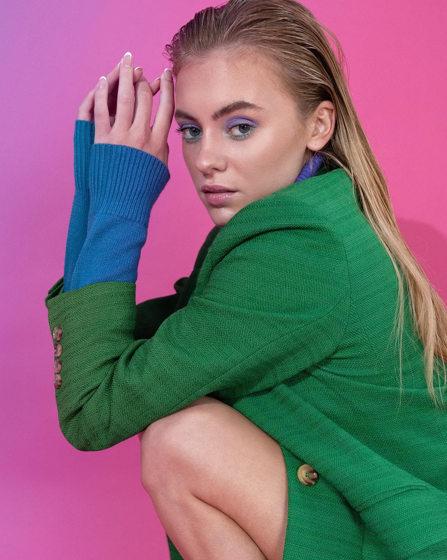 COLORFUL AUTUMN  Fashion&hellip;
with LARISSA @mbmodelmanagement 
Photographer @benjamin.barreau 
Styling @mariola__mb 
Make up @alexandraxkldj 

#fashionstyle #girl #youngmodel #newcommer #modelshoot #autumn #colorful #photostudio #stuttgart #modela