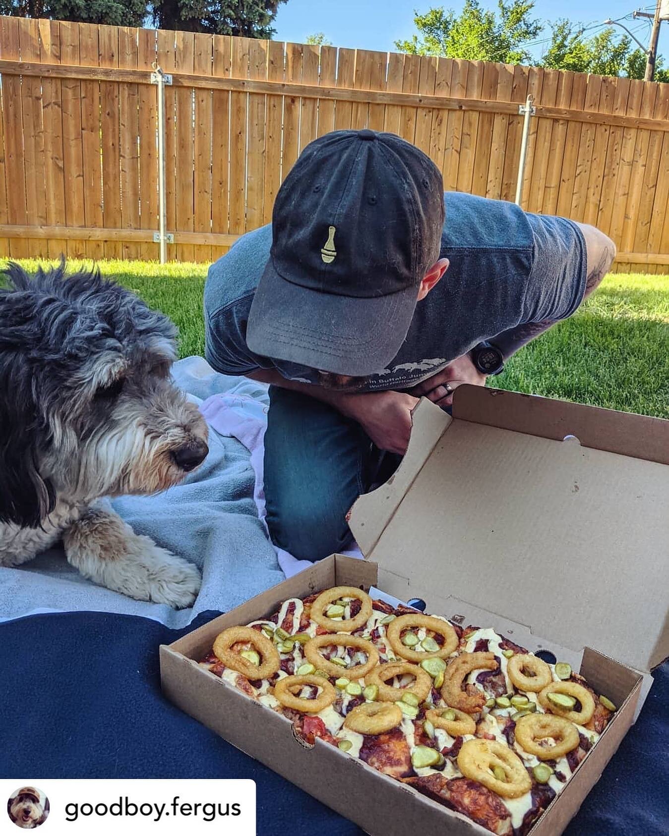 ALL DOGS DO BE GOING TO HEAVEN

#repost &bull; @goodboy.fergus Reminiscing about last weekend's backyard pizza 🍕