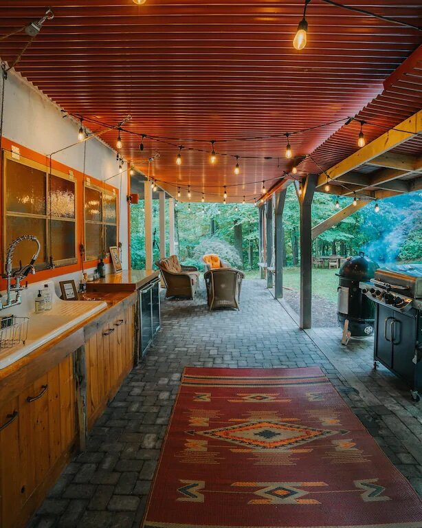 Barnhouse Outdoor Kitchen