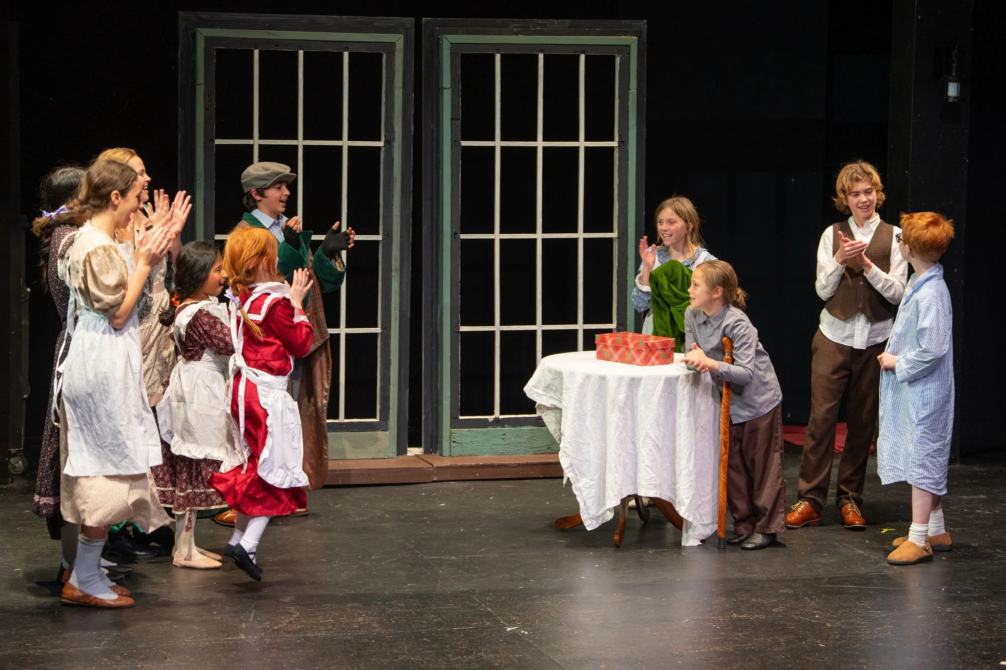 Young_Performers_Theatre_A_Christmas_Carol-00099.jpg