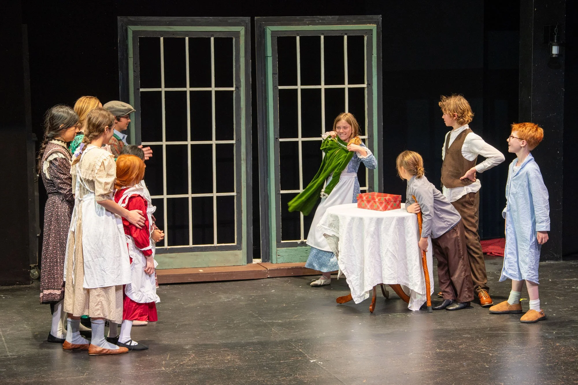 Young_Performers_Theatre_A_Christmas_Carol-00095.jpg