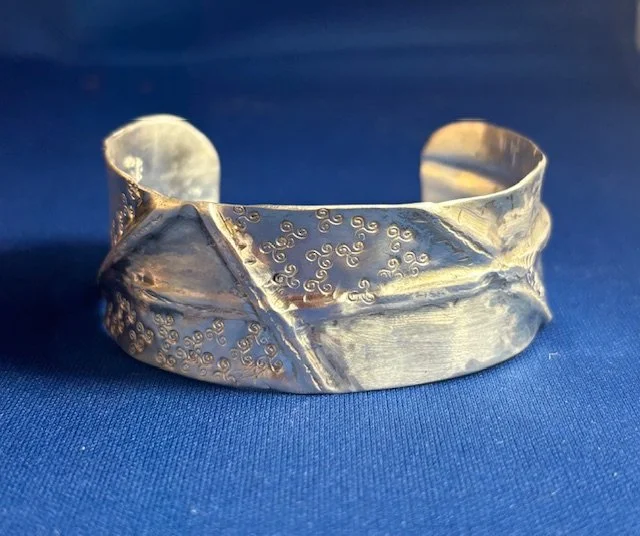 #507 - CUFF by Linda Starling