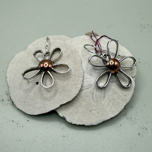 CA-2   Daisy Earrings by Cindy Ayd