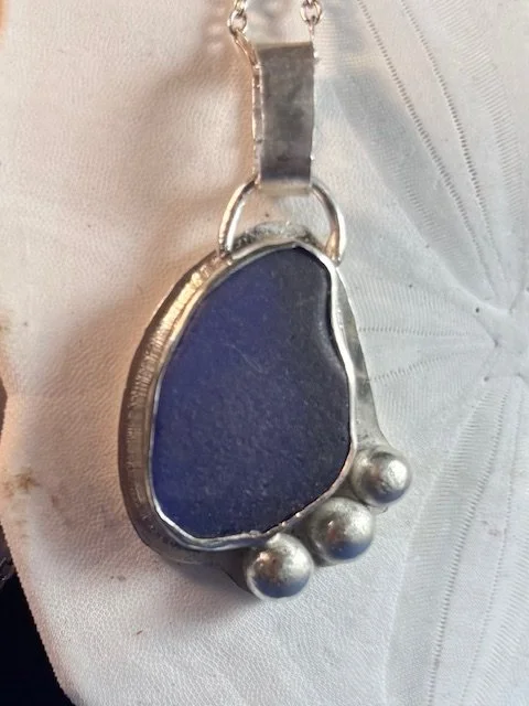 #190 Pendant by Linda Starling