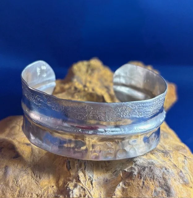 #508 - Cuff by Linda Starling