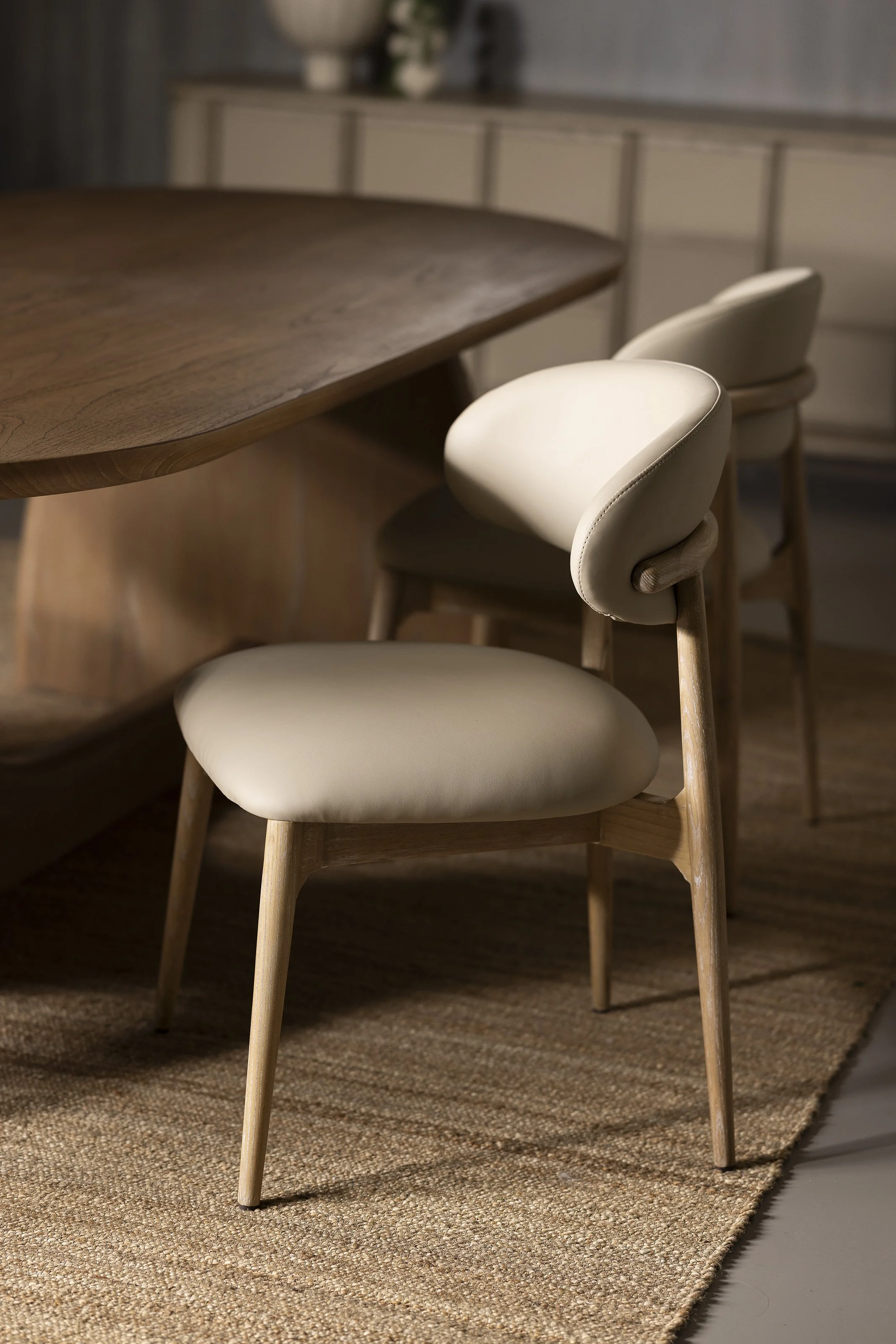 Interlude_Dining_Chair_001_ copy.jpg
