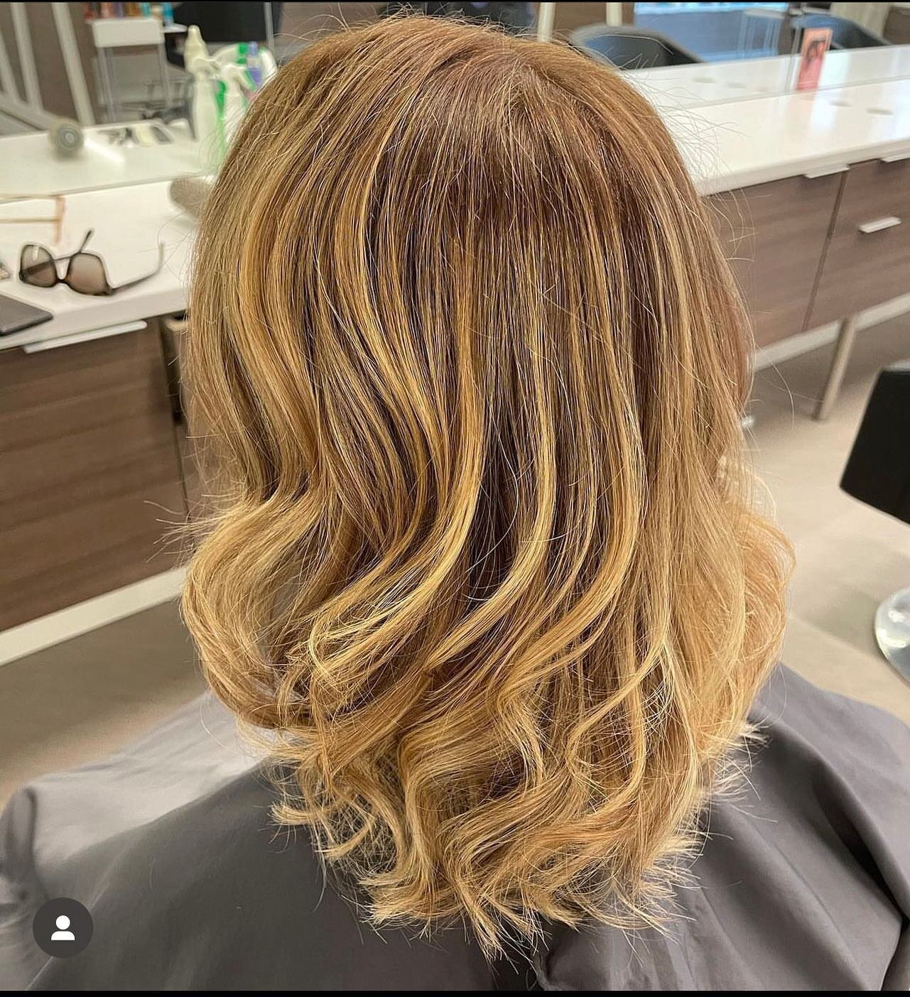 Beautiful golden blonde goodness ☀️☀️☀️☀️

Hair by @hairbytiffanyr at our Broadmead location! 

#victoriasalon #aveda #kerastase #wella #blondehair