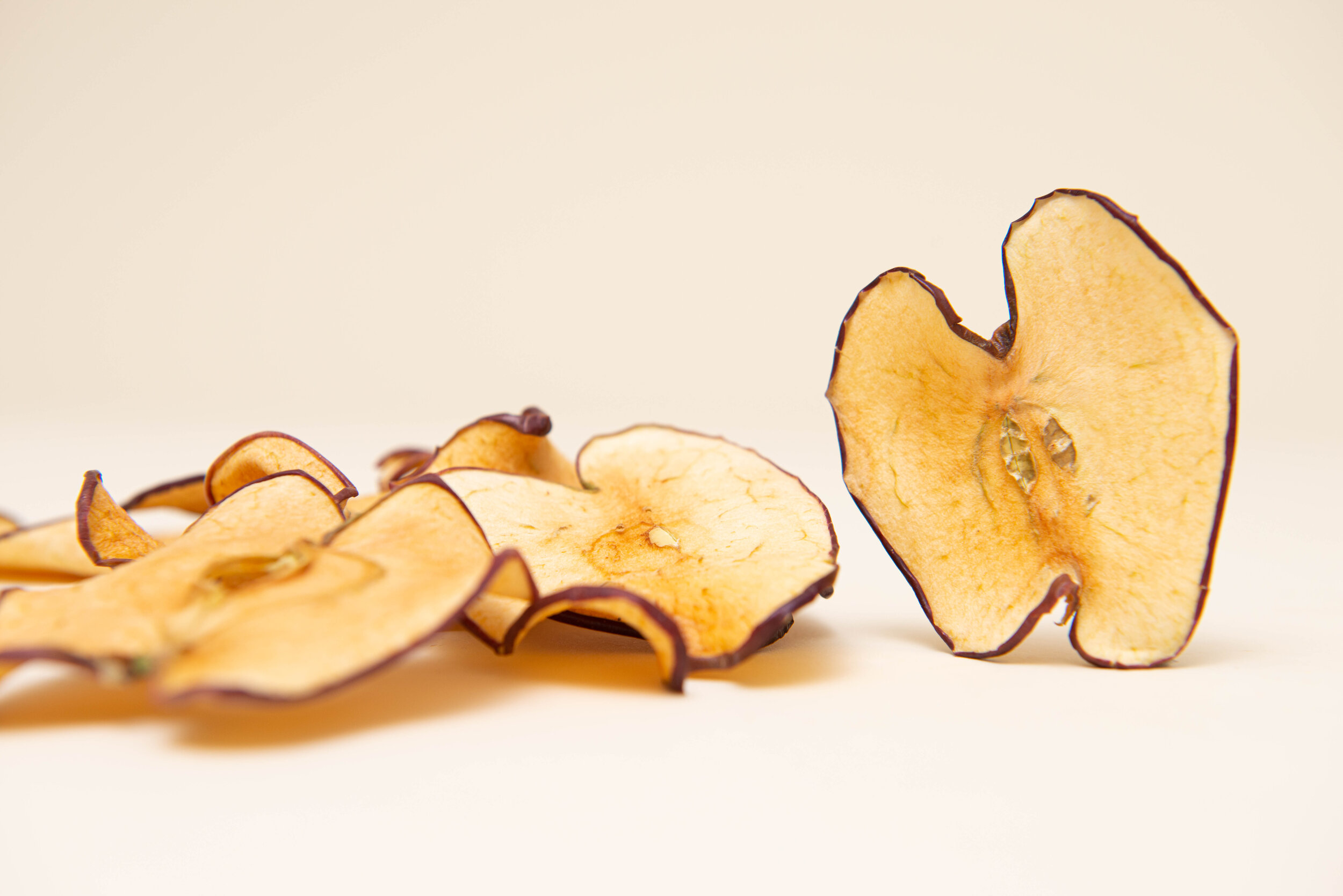 Dried apple garnishes for cocktails | DEHY Garnish
