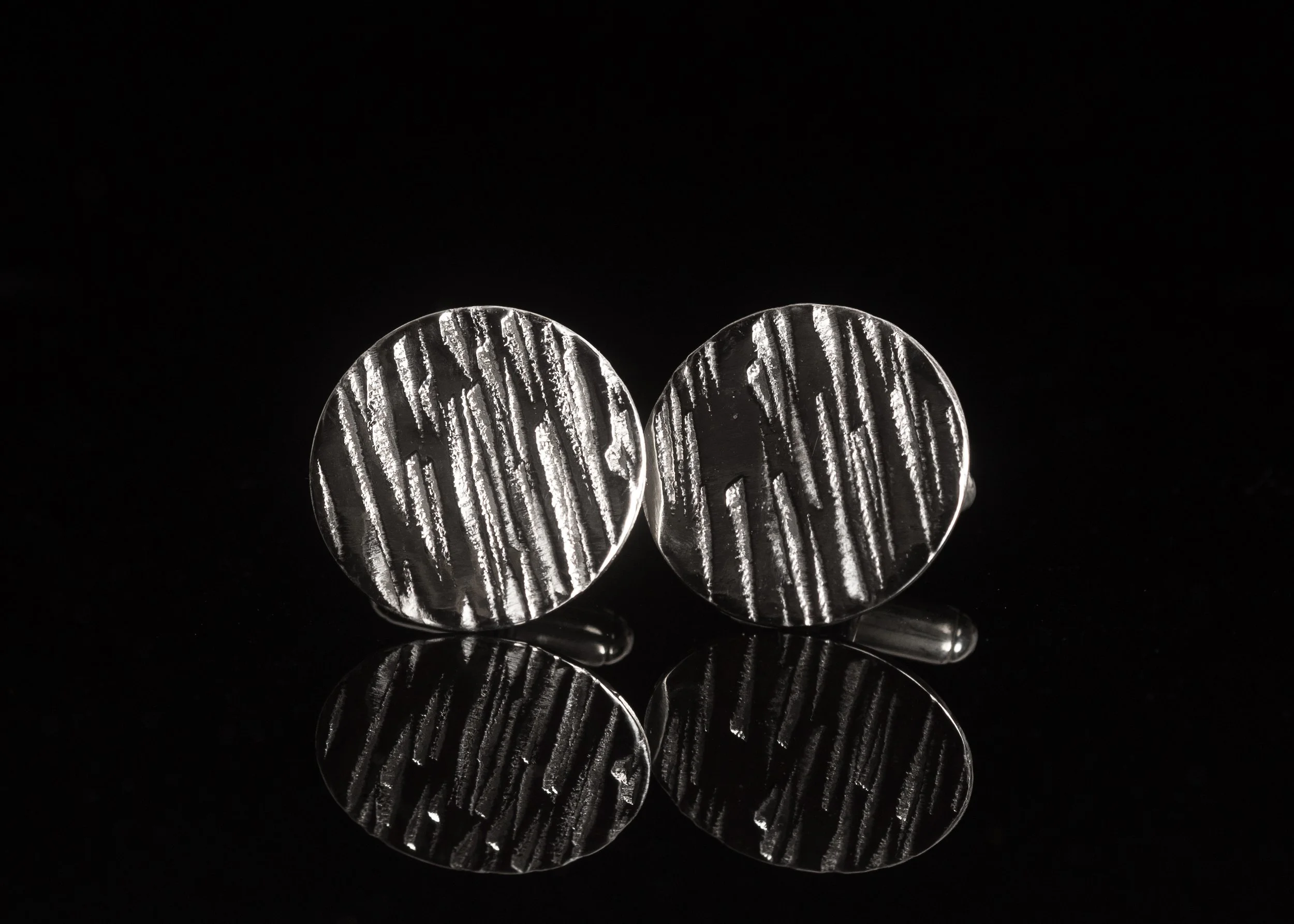 Forza Cufflinks 2.jpg