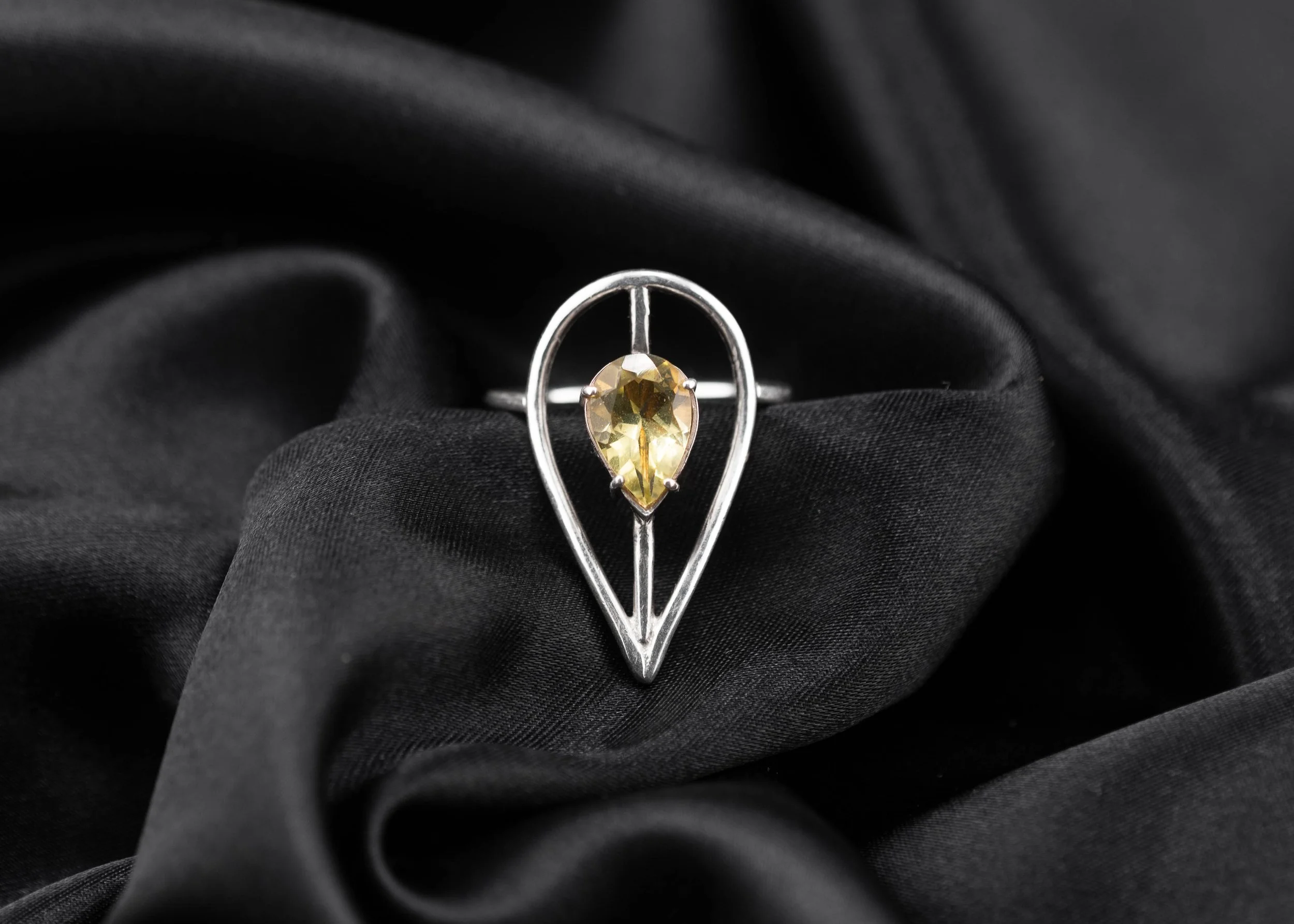 Pear Halo Black BG.jpg